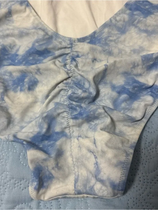 Victoria's Secret Blue and White Tie-Dye One-Piece Swimsuit A63 - Picture 5 of 8